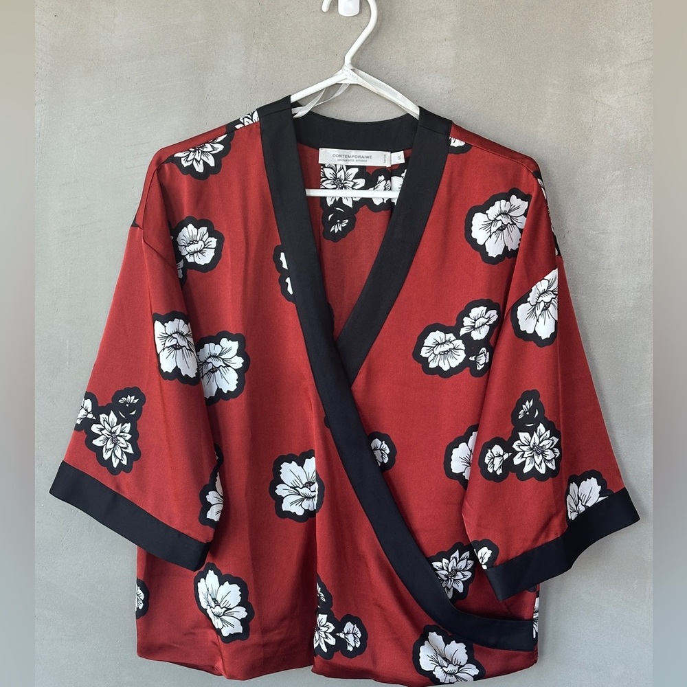 Rust Coloured Kimono Style Floral Blouse
